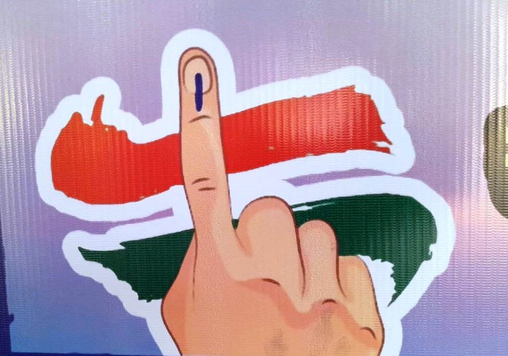 ಕಳೆದ ಬಾರಿ ಮತಗಟ್ಟೆಗೆ ತೆರಳಲು ಬಹಳ ಕಷ್ಟವಾಗಿತ್ತು. ಆದರೆ ಈ ಬಾರಿ ಮನೆಯಲ್ಲಿಯೇ ಮತದಾನ ಮಾಡಲು ಅವಕಾಶವಾಗಿರುವುದು ಸಂತೋಷವಾಗಿದೆ. ಪ್ರತಿಯೊಬ್ಬರೂ ತಪ್ಪದೆ ಮತ ಚಲಾಯಿಸಿ ಮತ್ತು ಮತದಾನ ಮಾಡಲು ವಿಶೇಷವಾಗಿ ನೀಡಿರುವ ಈ ಸೌಲಭ್ಯವನ್ನು ಹಿರಿಯರು ಬಳಸಿಕೊಳ್ಳಬೇಕು’ ಎಂದು ಶಿವಮೊಗ್ಗದ ಚಾಚಾ ನೆಹರು ಪಾರ್ಕ್ ಬಡಾವಣೆ ನಿವಾಸಿ ನಿವೃತ್ತ ಪ್ರಾಂಶುಪಾಲರಾದ, 93 ವರ್ಷ ವಯೋಮಾನದ  ಆರ್. ಪುಟ್ಟುಸಿಂಗ್ ಅವರು ಮನವಿ ಮಾಡಿದ್ದಾರೆ. ಇವರು ಶನಿವಾರ ಮನೆಯಲ್ಲಿಯೇ ಬ್ಯಾಲೆಟ್ ಪೇಪರ್ ಮೂಲಕ ಮತದಾನ ಮಾಡಿದರು. 