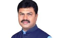 ಬಿ.ವೈ.ರಾಘವೇಂದ್ರ ಹೇಳಿದ್ದೇನು?: ಶಿಕಾರಿಪುರದಲ್ಲಿ ಸೋಮವಾರ ಸುದ್ದಿಗೋಷ್ಠಿಯಲ್ಲಿ ಬಿ.ವೈ.ರಾಘವೇಂದ್ರ ಮಾತನಾಡಿ, ‘ತೋಟದಲ್ಲಿ ಪುನಗು ಬೆಕ್ಕನ್ನು ಹೂತು ಹಾಕಿರುವುದು ಬೆಳಕಿಗೆ ಬಂದಿದೆ. ಆಂಧ್ರಪ್ರದೇಶ, ಕೊಳ್ಳೆಗಾಲ ಸುತ್ತಮುತ್ತಲು ಈ ಬೆಕ್ಕುಗಳು ಹೆಚ್ಚಾಗಿ ಕಂಡುಬರುತ್ತವೆ’ ಎಂದು ತಿಳಿಸಿದ್ದಾರೆ.