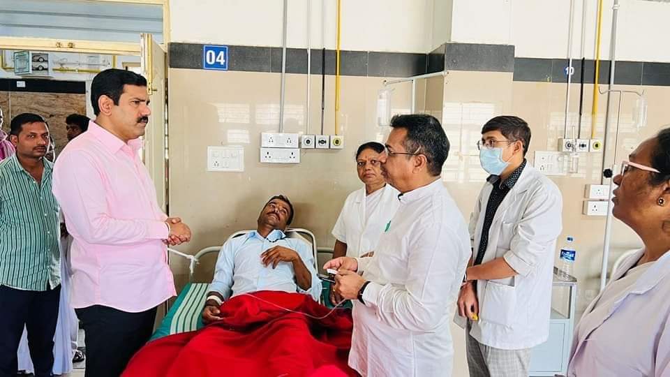 ಶಿಕಾರಿಪುರದ ಜಕ್ಕನಹಳ್ಳಿ ಬಳಿ ಭೀಕರ ಅಪಘಾತ : ಇಬ್ಬರು ಸಾವು – 11 ಜನರಿಗೆ ಗಾಯ!