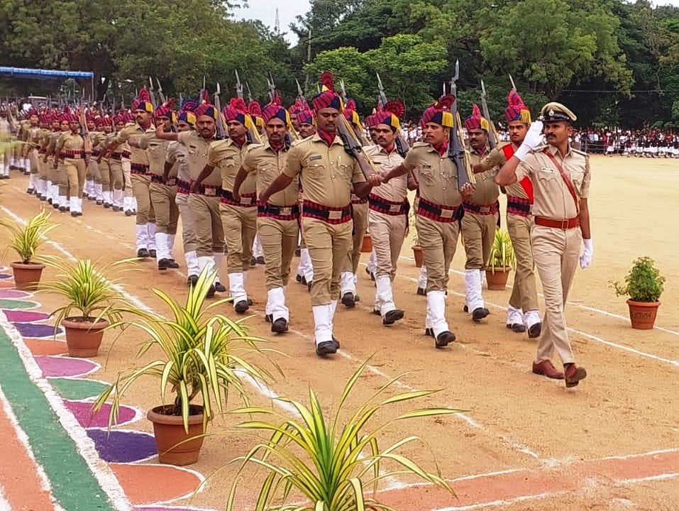 ಶಿವಮೊಗ್ಗ ನಗರದ ಡಿಎಆರ್ ಮೈದಾನದಲ್ಲಿ ಜಿಲ್ಲಾಡಳಿತದ ವತಿಯಿಂದ ಆಯೋಜಿಸಲಾಗಿದ್ದ 77 ನೇ ಸ್ವಾತಂತ್ರ್ಯ ದಿನಾಚರಣೆ ಸಮಾರಂಭ