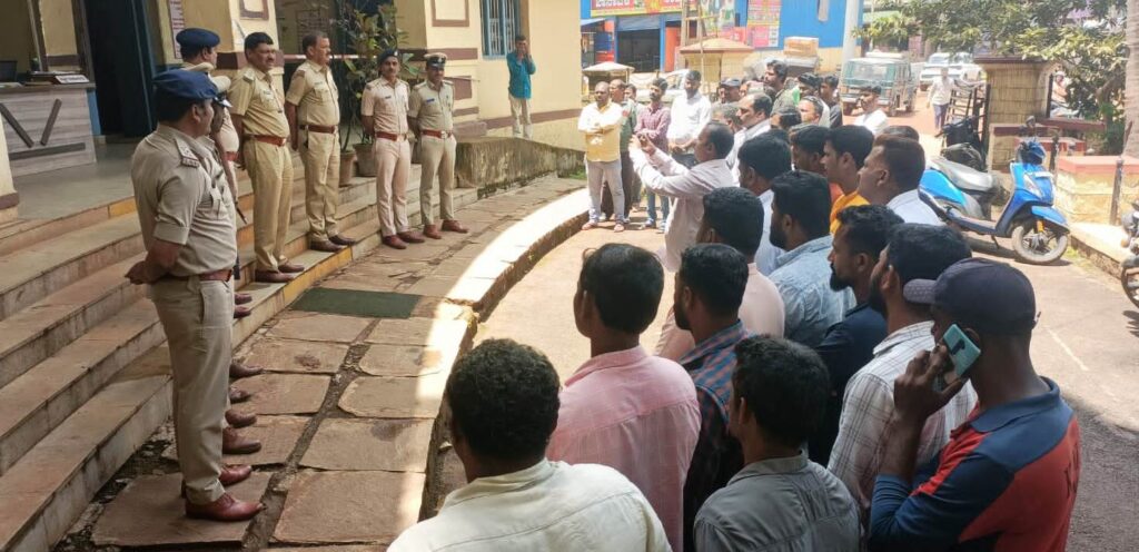 ಶಿವಮೊಗ್ಗ, ಭದ್ರಾವತಿ, ಸಾಗರದಲ್ಲಿ ರೌಡಿಗಳ ಪರೇಡ್ : ಖಡಕ್ ಎಚ್ಚರಿಕೆ ಕೊಟ್ಟ ಖಾಕಿ ಪಡೆ!
