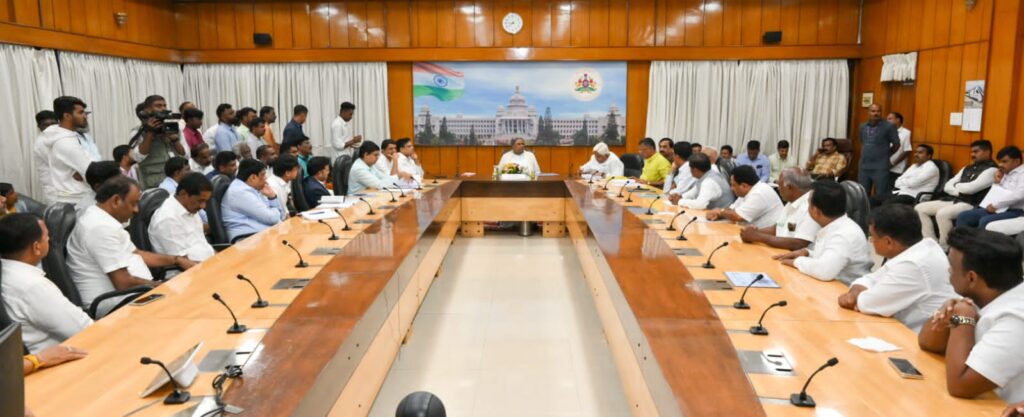 ಮೈಸೂರು ರಾಜ್ಯಕ್ಕೆ ಕರ್ನಾಟಕ ಎಂದು ಮರು ನಾಮಕರಣಗೊಂಡು 50 ವರ್ಷ : ರಾಜ್ಯಾದ್ಯಂತ ಕರ್ನಾಟಕ ಸಂಭ್ರಮ ಕಾರ್ಯಕ್ರಮ ಆಯೋಜನೆ