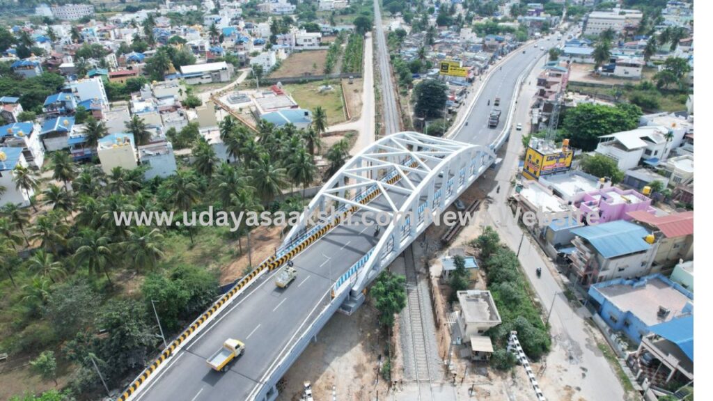 Kashipura flyover photos of Shimoga that are attracting public attention..!
ಶಿವಮೊಗ್ಗ ಅರಣ್ಯ ಇಲಾಖೆ ಕಾರ್ಯಾಚರಣೆ : ಲಕ್ಷಾಂತರ ರೂ. ಮೌಲ್ಯದ ನಾಟಾ ವಶ : ಓರ್ವನ ಬಂಧನ!