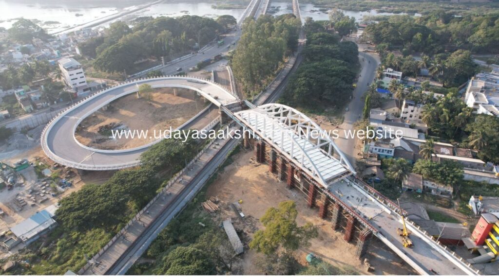 Shimoga: Circular flyover work in full phase - when will it be inaugurated?
ಶಿವಮೊಗ್ಗ : ಪೂರ್ಣ ಹಂತಕ್ಕೆ ವರ್ತುಲಾಕಾರದ ಫ್ಲೈ ಓವರ್ ಕಾಮಗಾರಿ – ಉದ್ಘಾಟನೆ ಯಾವಾಗ?
