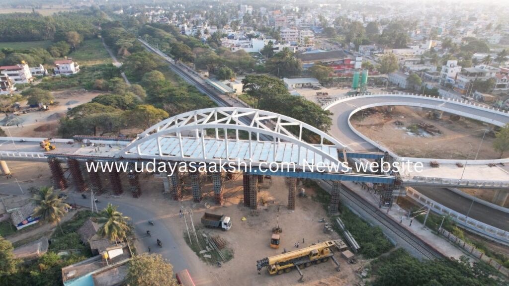 Shimoga: Circular flyover work in full phase - when will it be inaugurated?
ಶಿವಮೊಗ್ಗ : ಪೂರ್ಣ ಹಂತಕ್ಕೆ ವರ್ತುಲಾಕಾರದ ಫ್ಲೈ ಓವರ್ ಕಾಮಗಾರಿ – ಉದ್ಘಾಟನೆ ಯಾವಾಗ?
