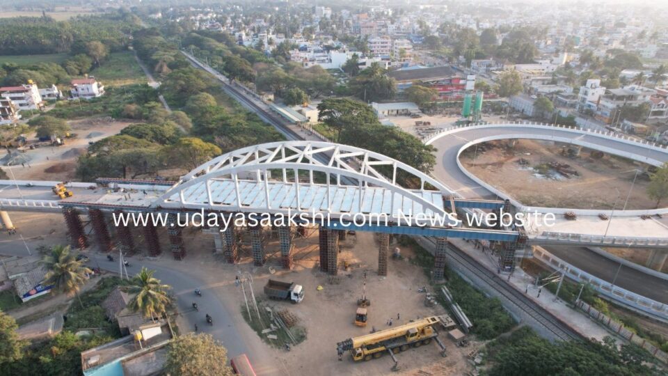 Railway flyovers and underpasses are needed in various parts of Shivamogga city: Will MPs pay attention? ಶಿವಮೊಗ್ಗ ನಗರದ ವಿವಿಧೆಡೆ ಅಗತ್ಯವಿದೆ ರೈಲ್ವೆ ಫ್ಲೈ ಓವರ್ – ಅಂಡರ್ ಪಾಸ್ : ಗಮನಹರಿಸುವರೆ ಸಂಸದರು?