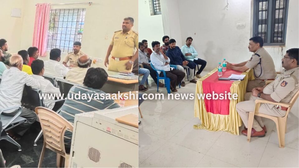 Installation of Public Ganesha Murti : Bhadravati Special Meeting by Sagar Police ಸಾರ್ವಜನಿಕ ಗಣೇಶಮೂರ್ತಿ ಪ್ರತಿಷ್ಠಾಪನೆ : ಭದ್ರಾವತಿ, ಸಾಗರ ಪೊಲೀಸರಿಂದ ವಿಶೇಷ ಸಭೆ