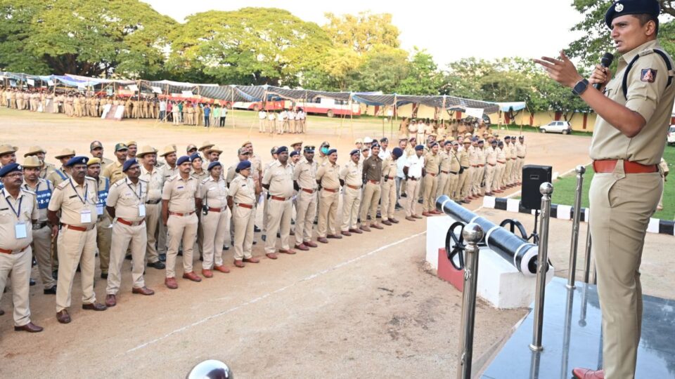 Shimoga : Hindu Mahasabha Ganapati Procession - Thousands of Police Deployed for Security! ಶಿವಮೊಗ್ಗ : ಹಿಂದೂ ಮಹಾಸಭಾ ಗಣಪತಿ ಮೆರವಣಿಗೆ - ಭದ್ರತೆಗೆ ಸಾವಿರಾರು ಪೊಲೀಸರ ನಿಯೋಜನೆ!