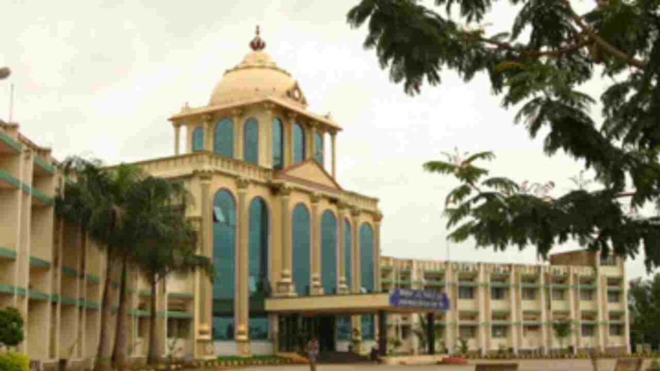 Former Prime Minister passed away: Kuvempu University exam postponed! ಮಾಜಿ ಪ್ರಧಾನಿ ನಿಧನ : ಕುವೆಂಪು ವಿಶ್ವವಿದ್ಯಾಲಯ ಪರೀಕ್ಷೆ ಮುಂದೂಡಿಕೆ!