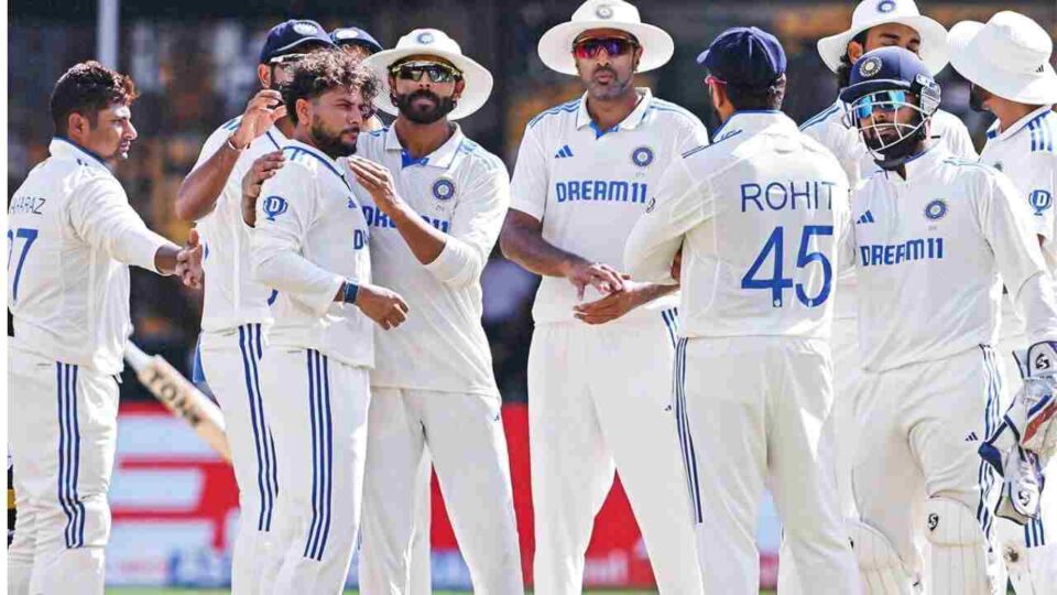 In the first innings of the first Test match between India and New Zealand at the Chinnaswamy Stadium here on Thursday 5 Indian batsmen were out for '0' runs! ‘0’ ರನ್ ಗೆ 5 ಬ್ಯಾಟ್ಸ್’ಮನ್ ಗಳು ಔಟ್ – ಕ್ರಿಕೆಟ್ ಇತಿಹಾಸದಲ್ಲಿಯೇ ಕಳಪೆ ದಾಖಲೆಗೆ ಸಾಕ್ಷಿಯಾದ ಭಾರತದ ಕ್ರಿಕೆಟ್ ತಂಡ!