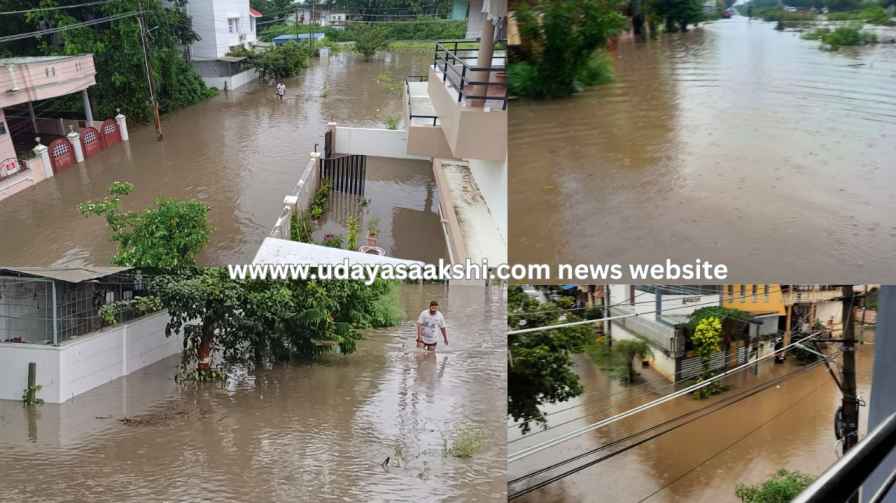 Heavy rains in Shimoga city since Saturday night continued on Sunday morning. This has created a waterlogging problem in many residential areas of the city. People's lives are chaotic! In many places, the water of drains and royal canals has overflowed and entered the roads and houses. Flooding problem is starting to appear everywhere. By uploading photos and videos of water-logged problems in their areas on social media, citizens are working to draw the attention of the administration to the problems they are facing.