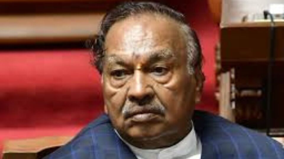 Shimoga: FIR against K.S.Eshwarappa under non-bailable section – possibility of arrest? ಶಿವಮೊಗ್ಗ : ಕೆ.ಎಸ್.ಈಶ್ವರಪ್ಪ ವಿರುದ್ಧ ಜಾಮೀನುರಹಿತ ಕಲಂಗಳಡಿ ಎಫ್ಐಆರ್ – ಬಂಧನ ಸಾಧ್ಯತೆ?