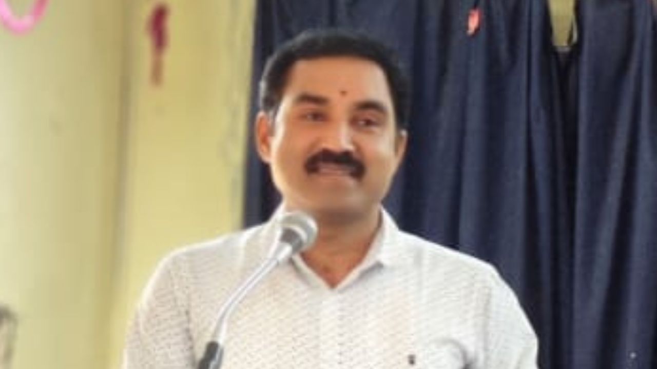 Political shadow on government employees union elections: Shimoga Tehsildar suddenly transferred! ಸರ್ಕಾರಿ ನೌಕರರ ಸಂಘದ ಚುನಾವಣೆ ಮೇಲೆ ರಾಜಕೀಯ ಕರಿನೆರಳು : ಶಿವಮೊಗ್ಗ ತಹಶೀಲ್ದಾರ್ ದಿಢೀರ್ ಎತ್ತಂಗಡಿ!