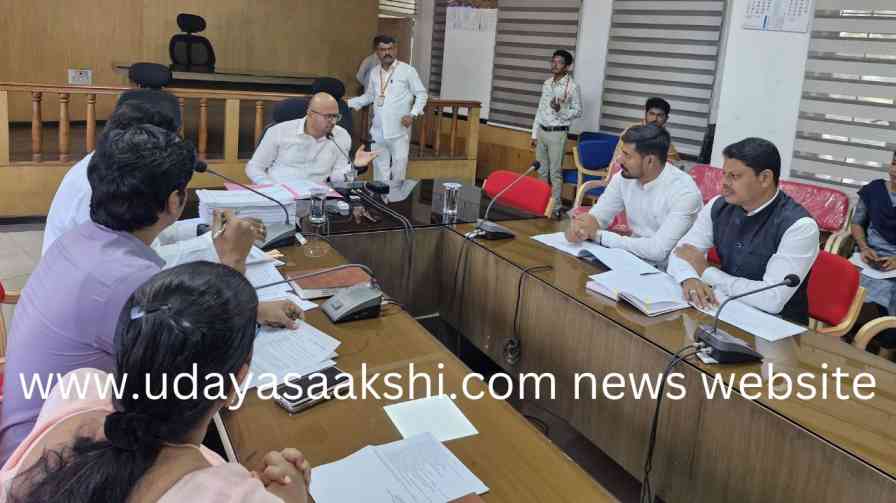 shimoga | Treat every child marriage case as a 'hot spot: Shimoga DC instructs officials shimoga | ಪ್ರತಿ ಬಾಲ್ಯ ವಿವಾಹ ಪ್ರಕರಣವನ್ನು ‘ಹಾಟ್ ಸ್ಟಾಟ್’ ಎಂದು ಪರಿಗಣಿಸಿ : ಅಧಿಕಾರಿಗಳಿಗೆ ಶಿವಮೊಗ್ಗ ಡಿಸಿ ಸೂಚನೆ