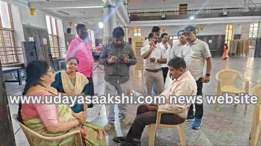 Shimoga Tahsildar stopped the marriage of a minor man and woman! ತಾಳಿ ಕಟ್ಟುವ ವೇಳೆ ಶಿವಮೊಗ್ಗ ತಹಶೀಲ್ದಾರ್ ಎಂಟ್ರಿ : ಕಾರಣವೇನು?