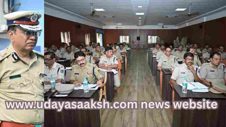 Shivamogga: What advice did ADGP Hitendra R give to the police officers assigned to the procession security? ಶಿವಮೊಗ್ಗ : ಮೆರವಣಿಗೆ ಬಂದೋಬಸ್ತ್’ಗೆ ನಿಯೋಜಿತರಾದ ಪೊಲೀಸ್ ಅಧಿಕಾರಿಗಳಿಗೆ ಎಡಿಜಿಪಿ ಖಡಕ್ ಎಚ್ಚರಿಕೆ!