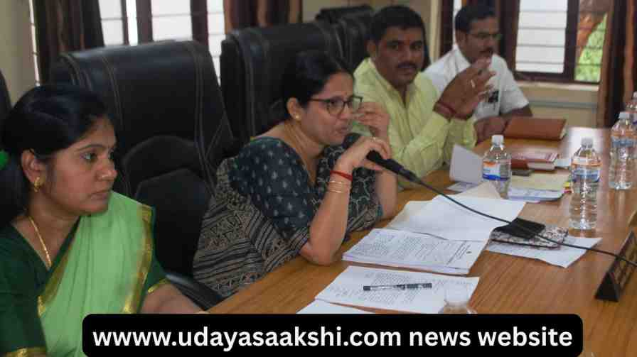 Shivamogga: Building collapse kills person - MLA Sharada Pooryanaik expresses anger against the Labour Department! ಶಿವಮೊಗ್ಗ : ಕಟ್ಟಡ ಕುಸಿದು ವ್ಯಕ್ತಿ ಸಾವು ಪ್ರಕರಣ - ಕಾರ್ಮಿಕ ಇಲಾಖೆ ವಿರುದ್ಧ ಶಾಸಕಿ ಶಾರದಾ ಪೂರ್ಯನಾಯ್ಕ್ ಆಕ್ರೋಶ!