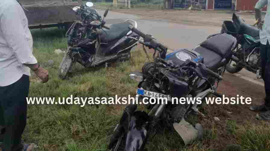 Shivamogga : Head-on collision between bikes – riders seriously injured! ಶಿವಮೊಗ್ಗ : ಬೈಕ್ ಗಳ ನಡುವೆ ಮುಖಾಮುಖಿ ಡಿಕ್ಕಿ – ಸವಾರರಿಗೆ ಗಂಭೀರ ಗಾಯ!