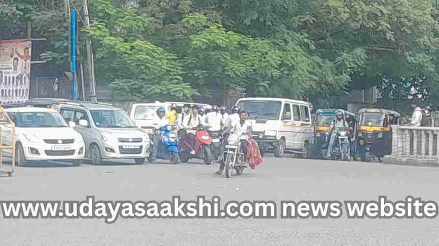 Shivamogga: Increased traffic congestion at Gopi Circle despite signal lights! ಶಿವಮೊಗ್ಗ : ಸಿಗ್ನಲ್ ಲೈಟ್ ನಡುವೆಯೂ ಗೋಪಿ ಸರ್ಕಲ್ ನಲ್ಲಿ ಹೆಚ್ಚಾದ ಟ್ರಾಫಿಕ್ ಕಿರಿಕಿರಿ!