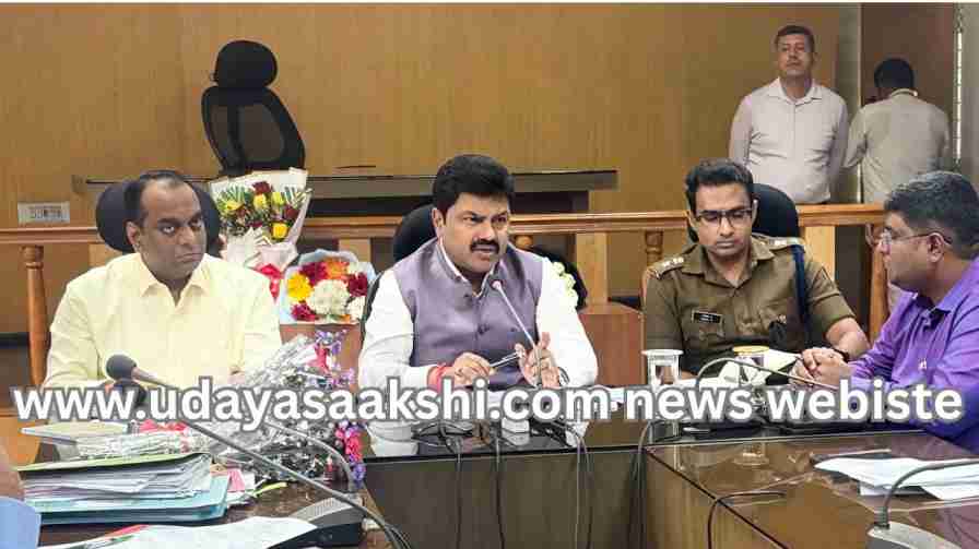 MP orders construction of underpasses and skywalks in major circles of Shivamogga! ಶಿವಮೊಗ್ಗದ ಪ್ರಮುಖ ಸರ್ಕಲ್ ಗಳಲ್ಲಿ ಅಂಡರ್ ಪಾಸ್ – ಸ್ಕೈವಾಕ್ ನಿರ್ಮಾಣಕ್ಕೆ ಎಂಪಿ ಸೂಚನೆ!