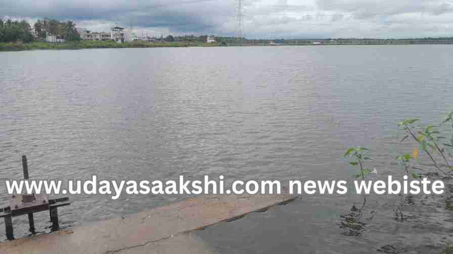 The district administration forgot the largest lake under Shimoga corporation! ಶಿವಮೊಗ್ಗ ನಗರದಲ್ಲಿರುವ ಅತೀ ದೊಡ್ಡ ಕೆರೆ ಮರೆತ ಜಿಲ್ಲಾಡಳಿತ!